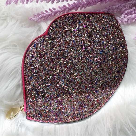 Sparkle LIPS 👄 makeup bag - Picture 5 of 10